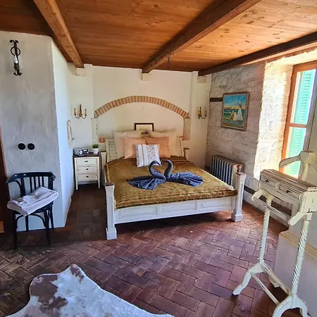 Bellavista Cavarna